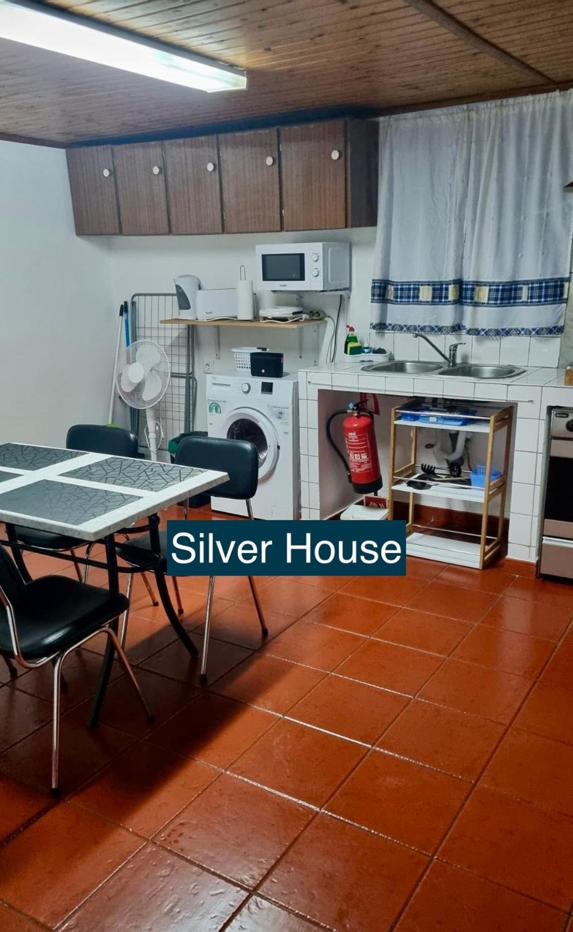 Вилла Golden House Ангра-ду-Эроижму Экстерьер фото